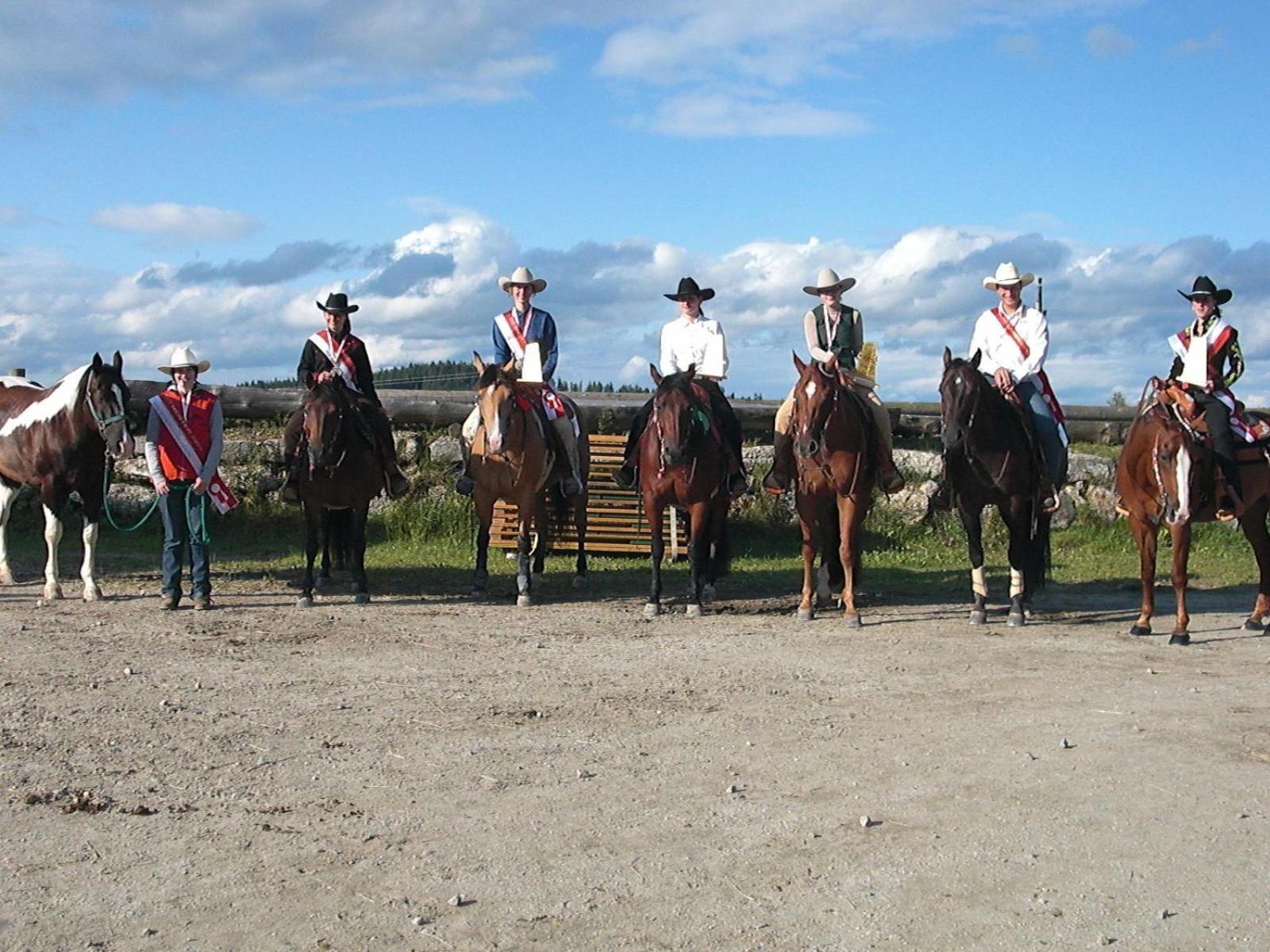 ליבנאו Espi-Stables Ferienhof Esterhammer מראה חיצוני תמונה