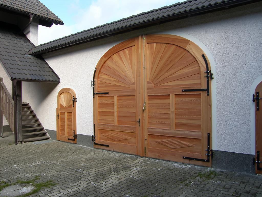 ליבנאו Espi-Stables Ferienhof Esterhammer מראה חיצוני תמונה